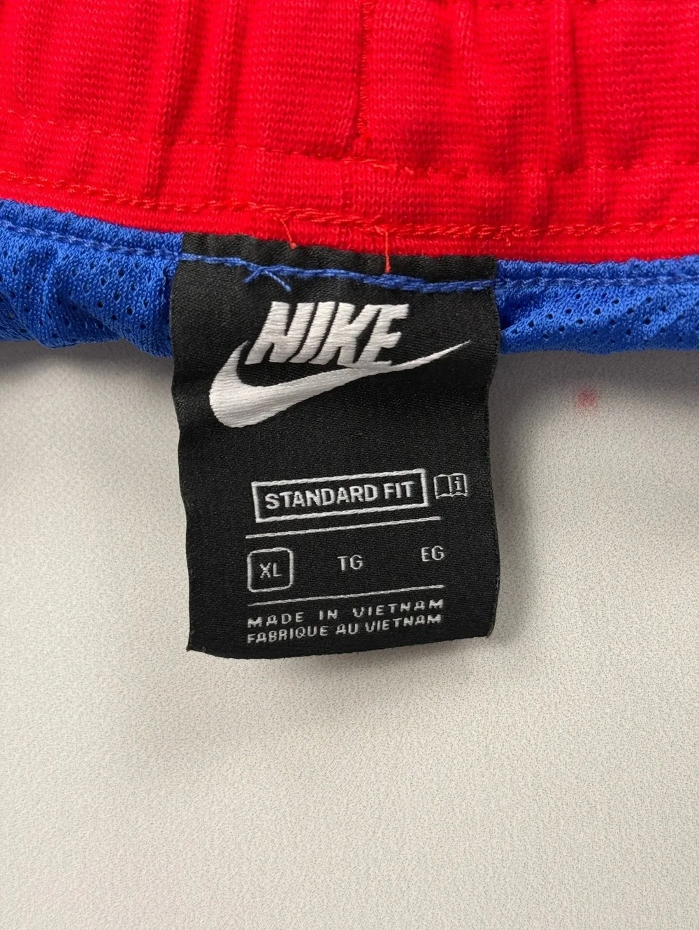 Nike Athletic Shorts Blue Red Standard Fit - Boys XL